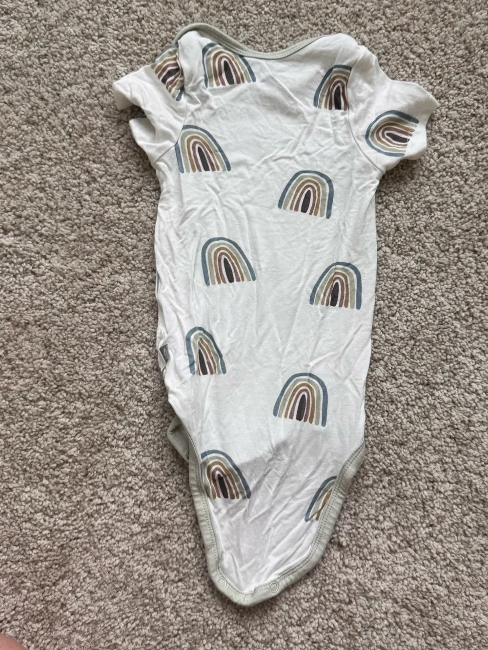 Kyte BABY Cream One-Piece with Neutral Rainbow Print